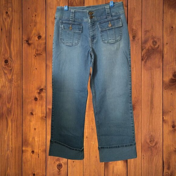 L.A. Blues Pants - L.A. Blues Women's Size 6 Cuffed Denim Capri Pants Flap Pockets Classic Casual
